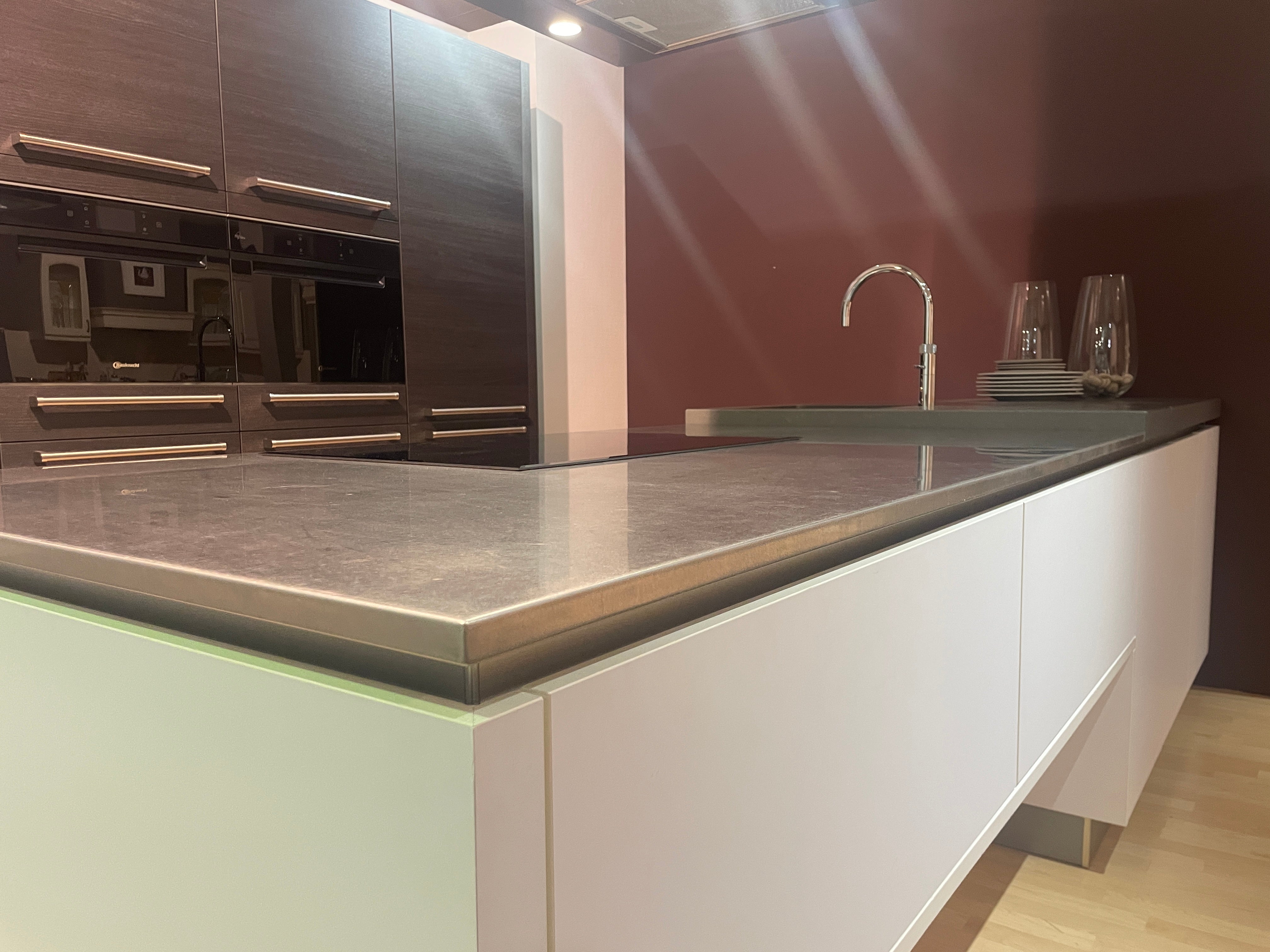 05191 - Moderne schiereiland keuken