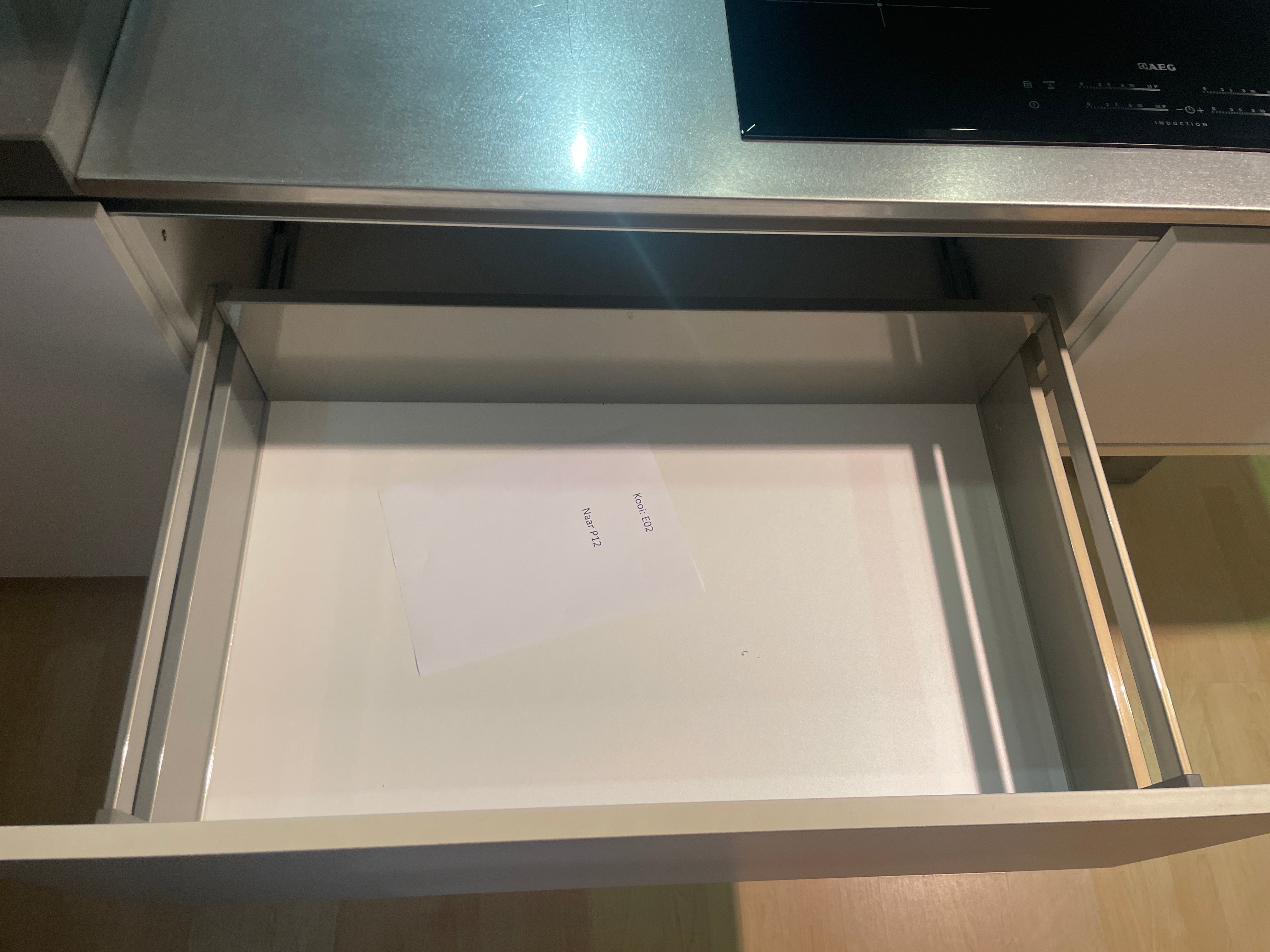 05191 - Moderne schiereiland keuken