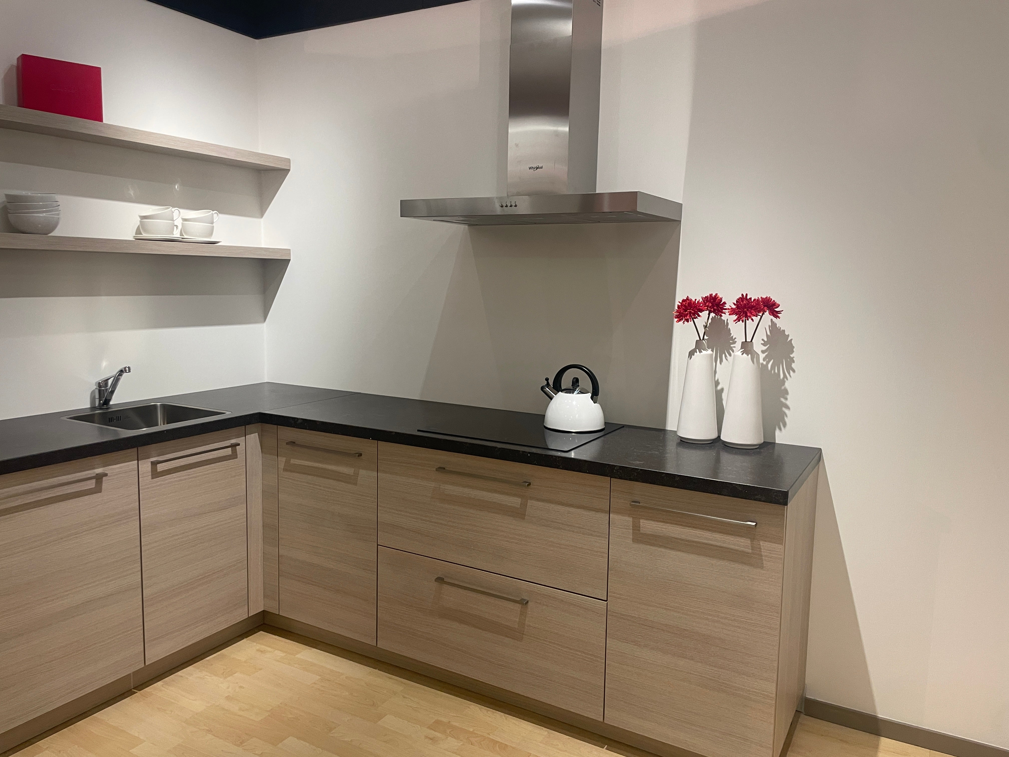 05195 - Houtlook hoekkeuken