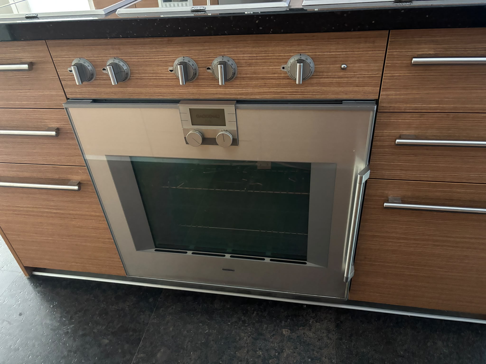 04721 - Houten eilandkeuken