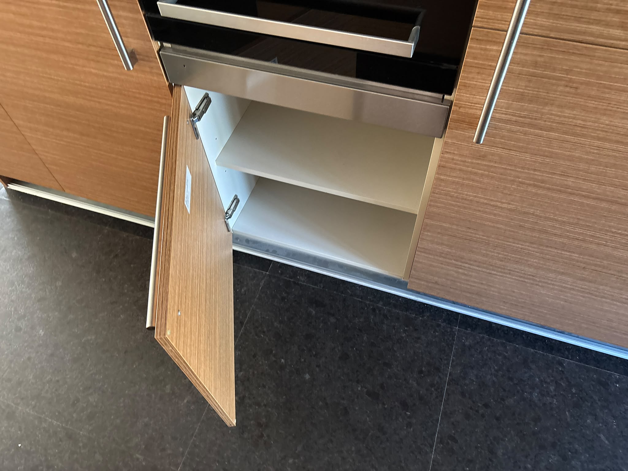 04721 - Houten eilandkeuken