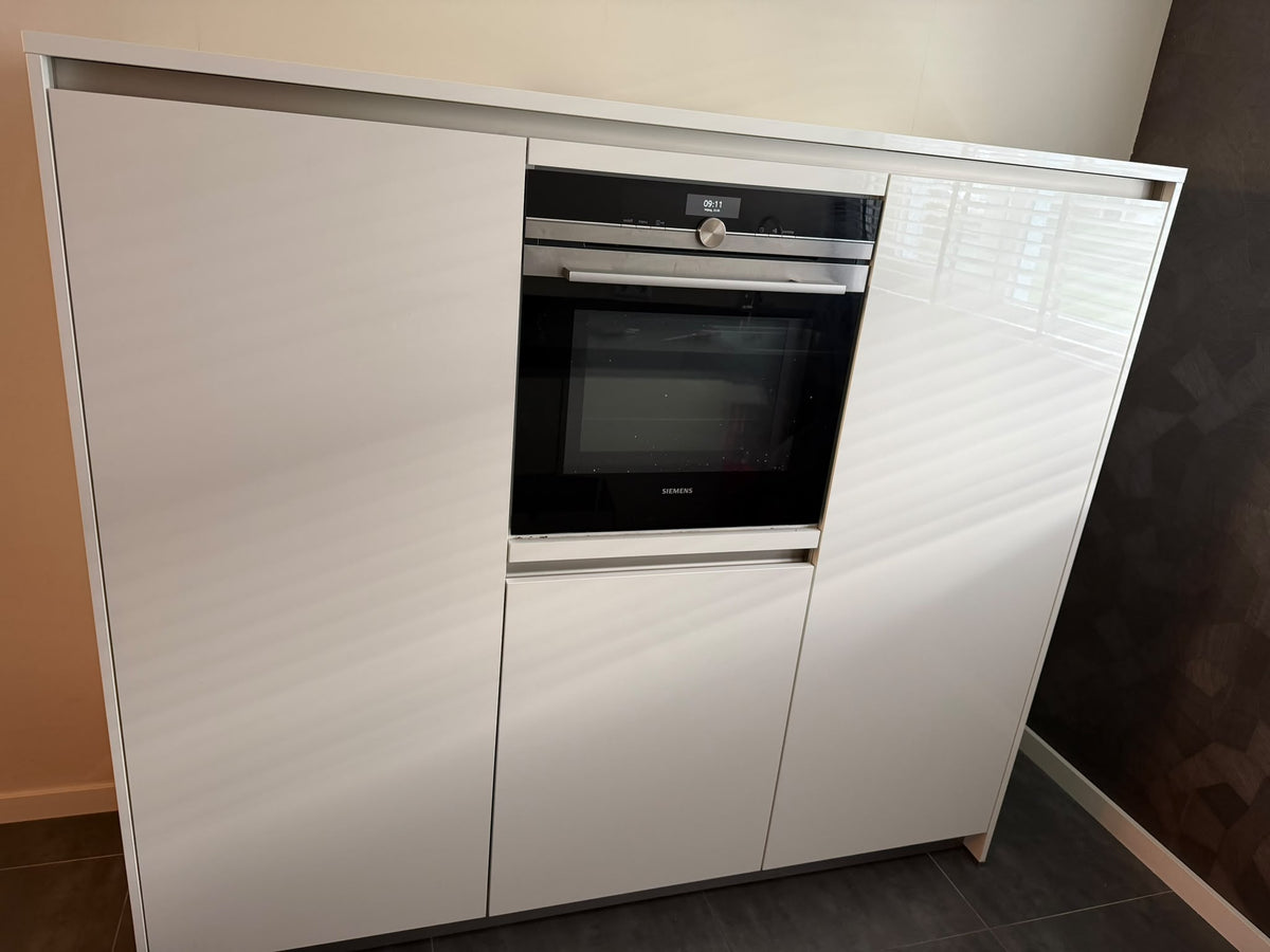 05526 - Witte schiereiland keuken