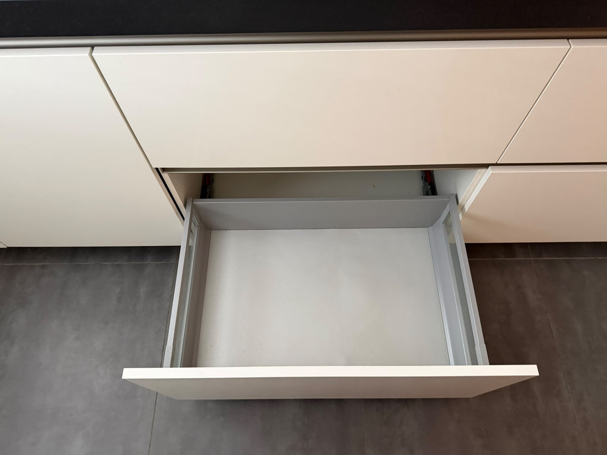05526 - Witte schiereiland keuken