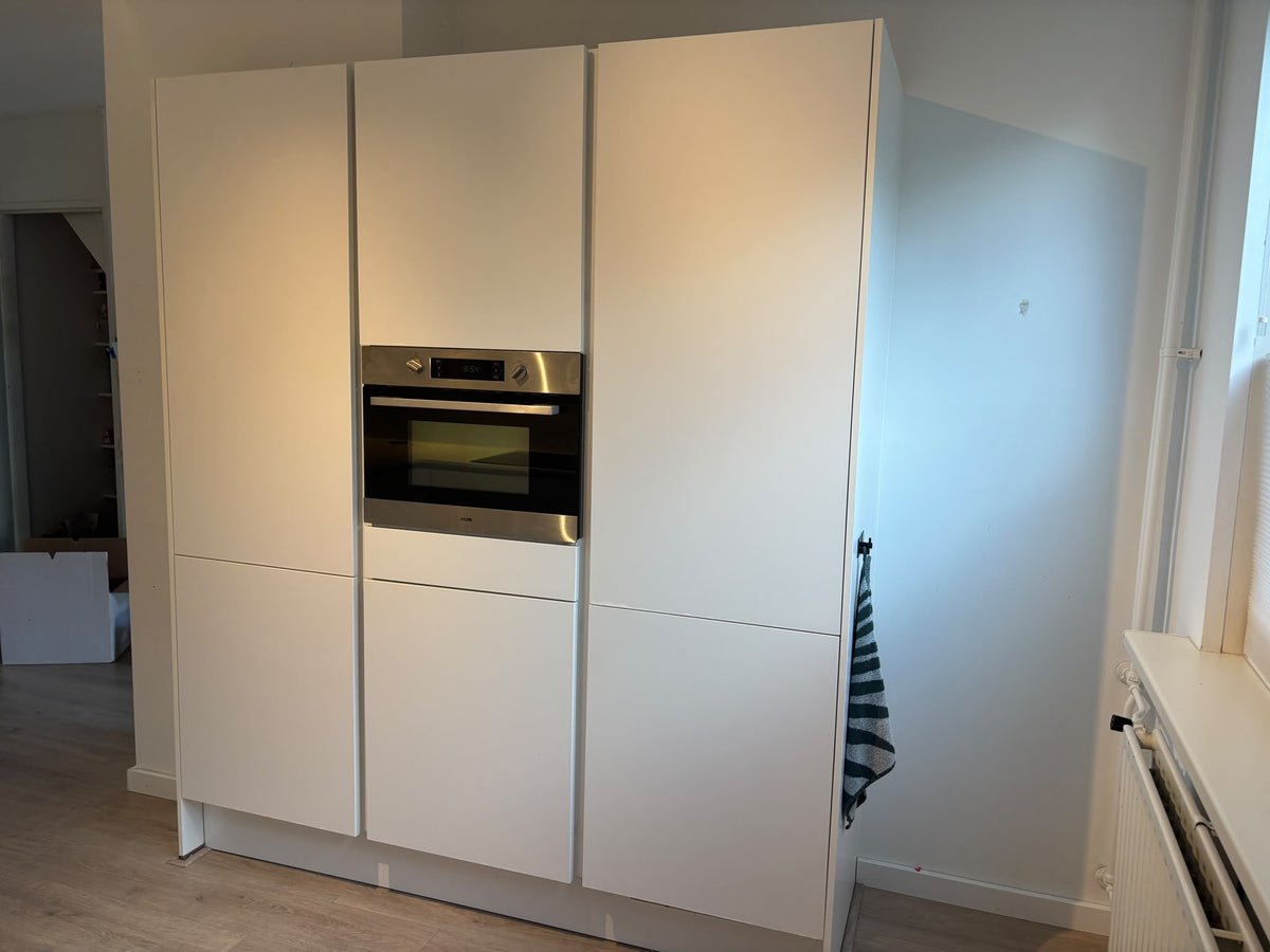 05616 - Witte schiereiland keuken