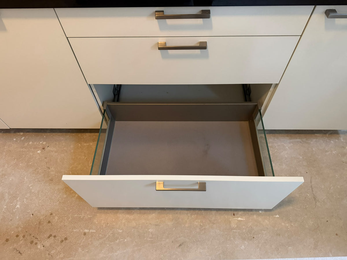 05570 - Witte schiereiland keuken