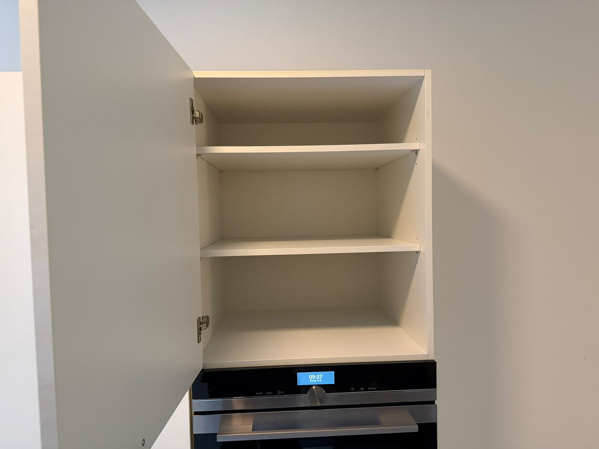 05570 - Witte schiereiland keuken