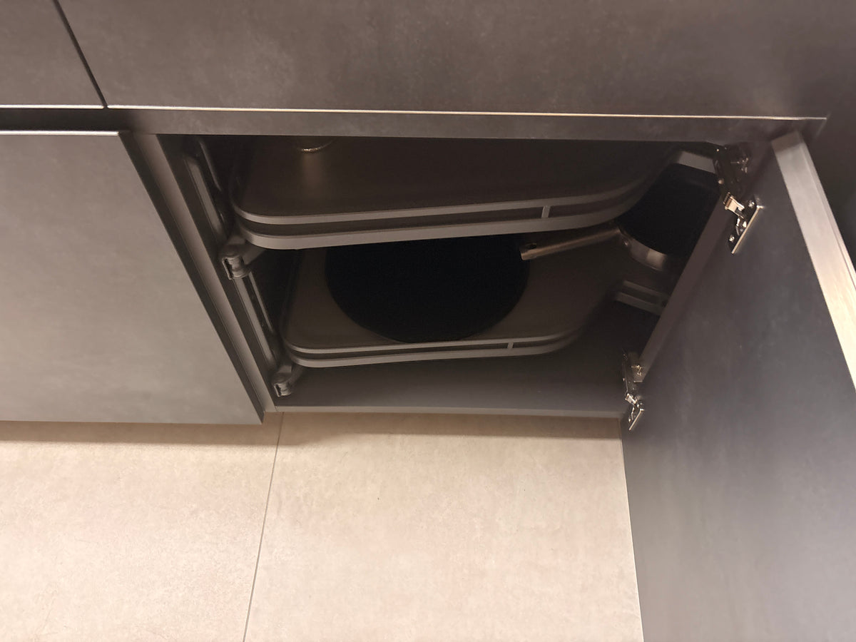 05781 - Houtfineer schiereiland keuken
