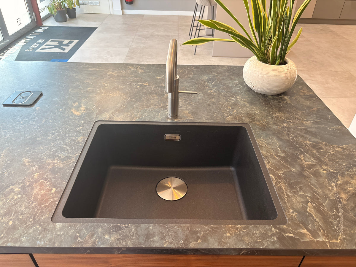 05783 - Eilandkeuken met pocket-deuren