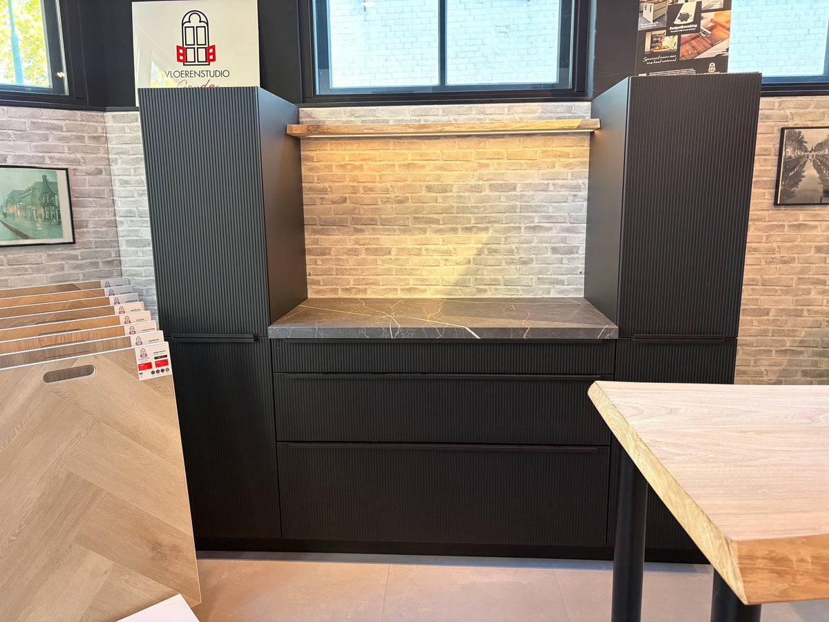 06019 - Schiereiland keuken met bar
