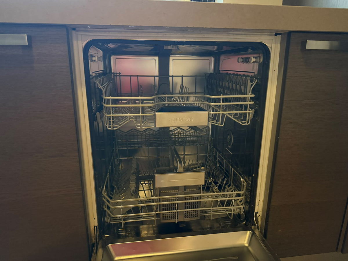 05855 - Houtlook schiereiland keuken
