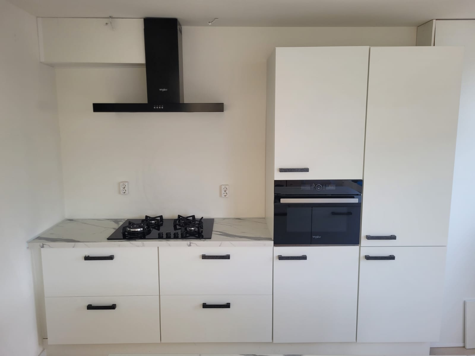 02178 - Moderne eilandkeuken