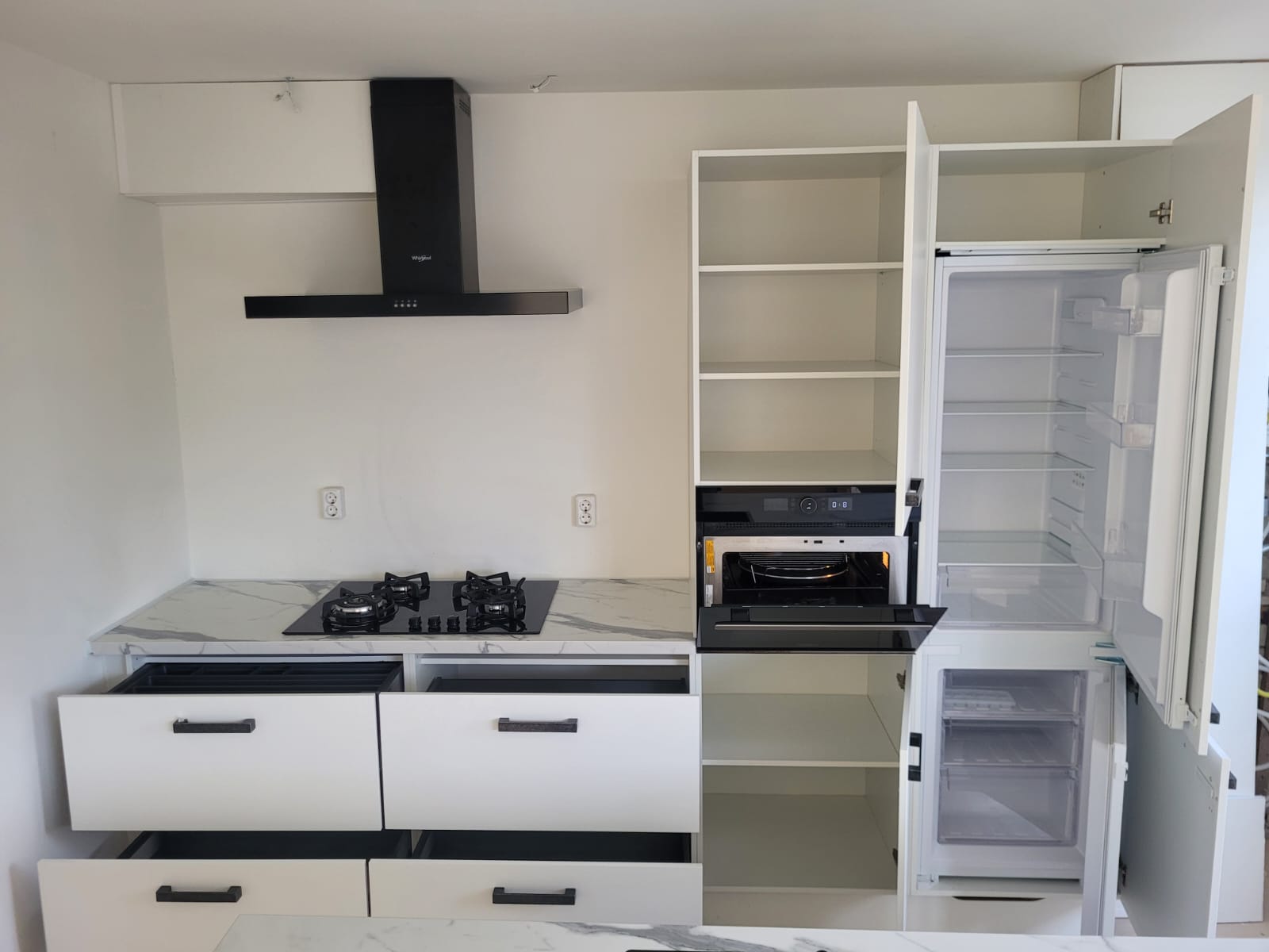 02178 - Moderne eilandkeuken