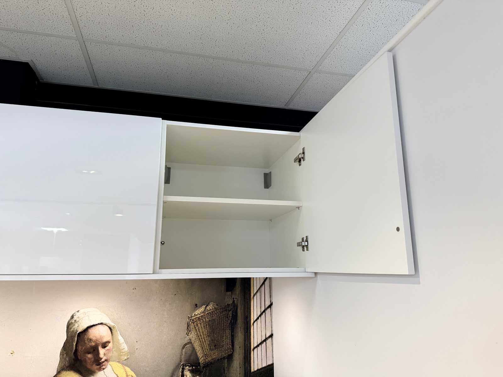 04503 - Greeploze witte hoekkeuken