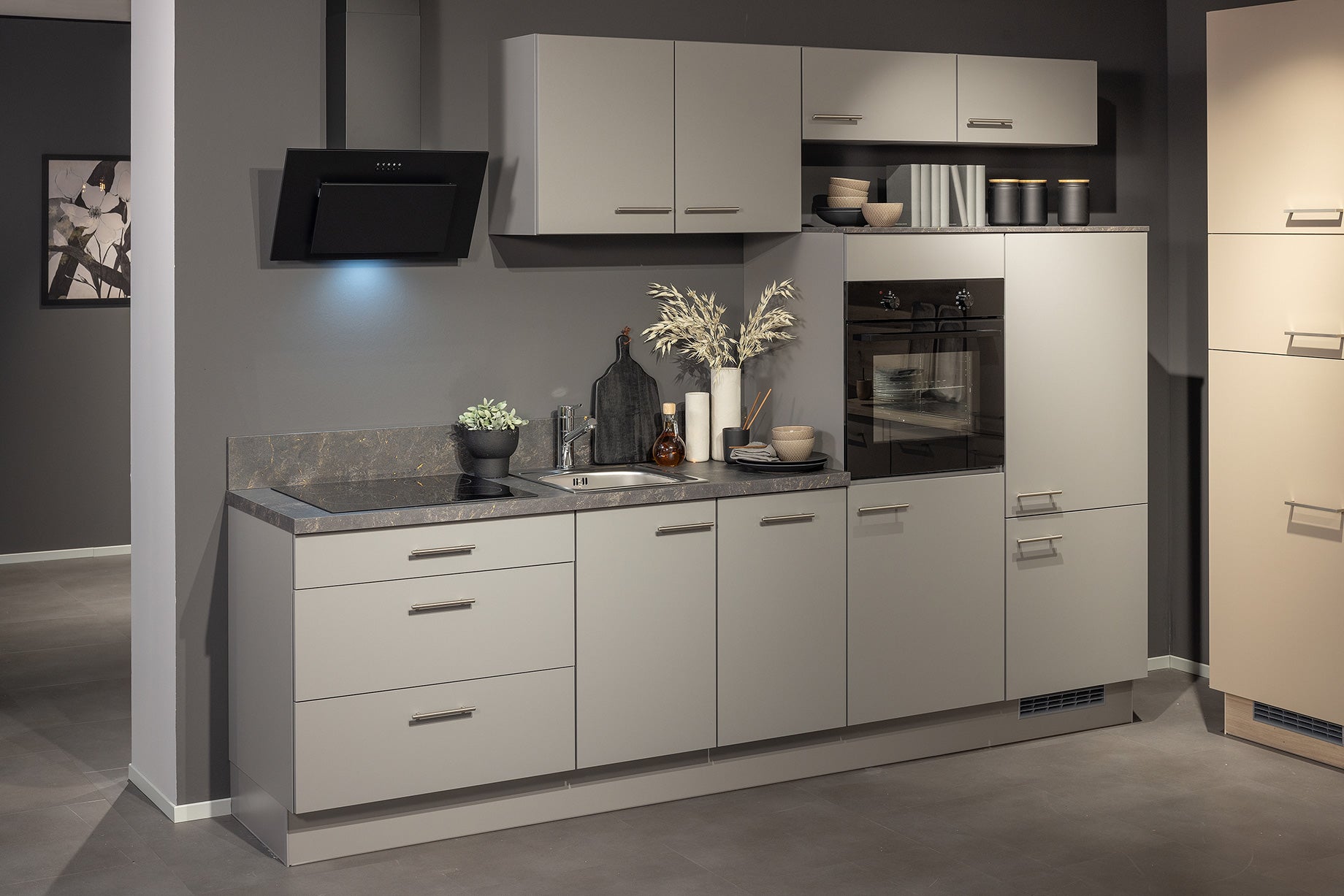 04239 - Rechte leisteengrijze keuken