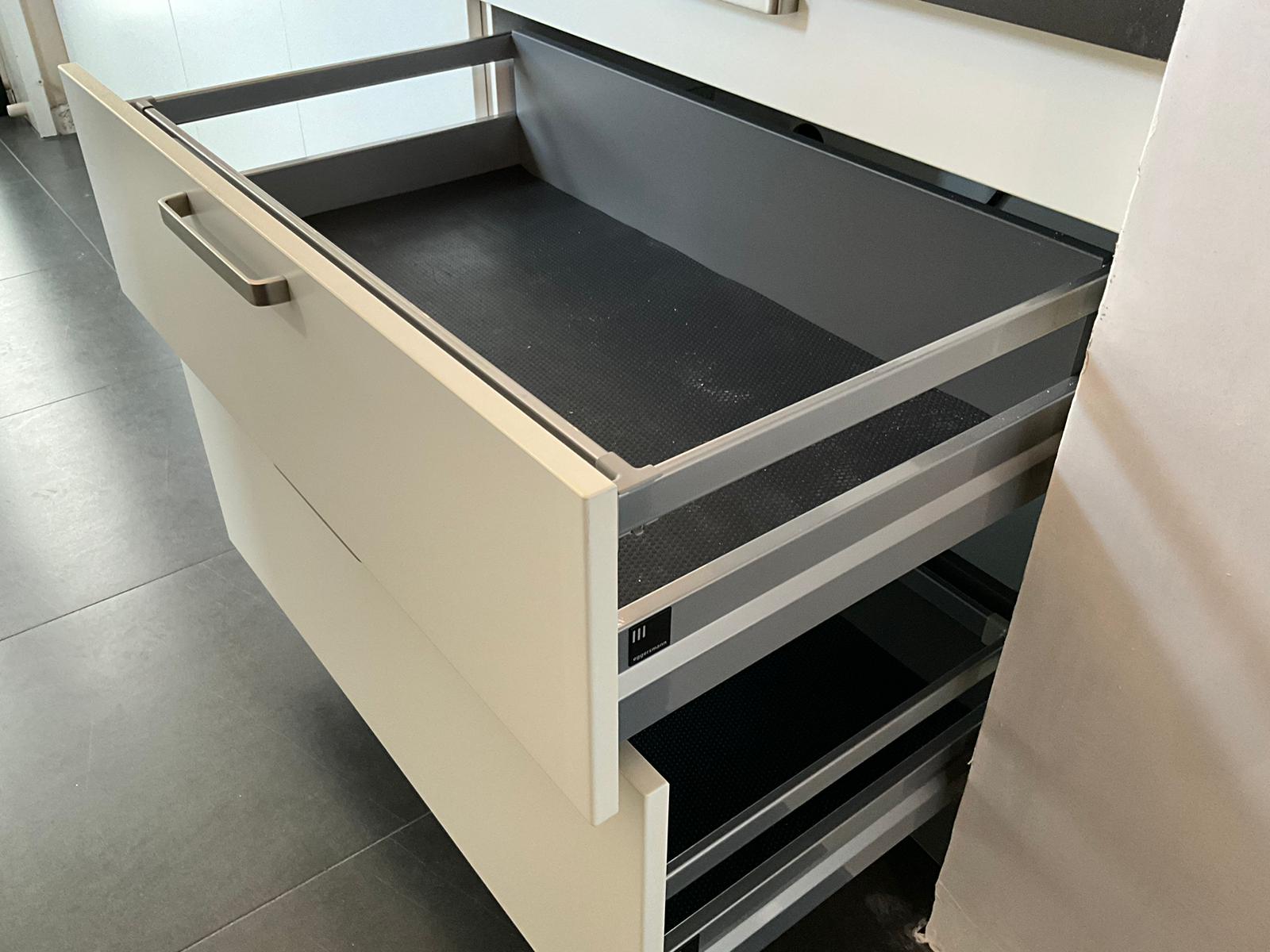 03369 - Eggersmann parallel keuken