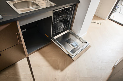 04811 - Schüller eilandkeuken in zwart/brons marmerlook