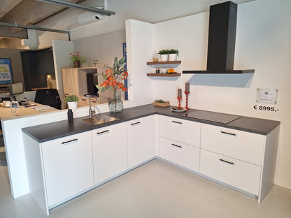 04541 - Moderne hoekkeuken