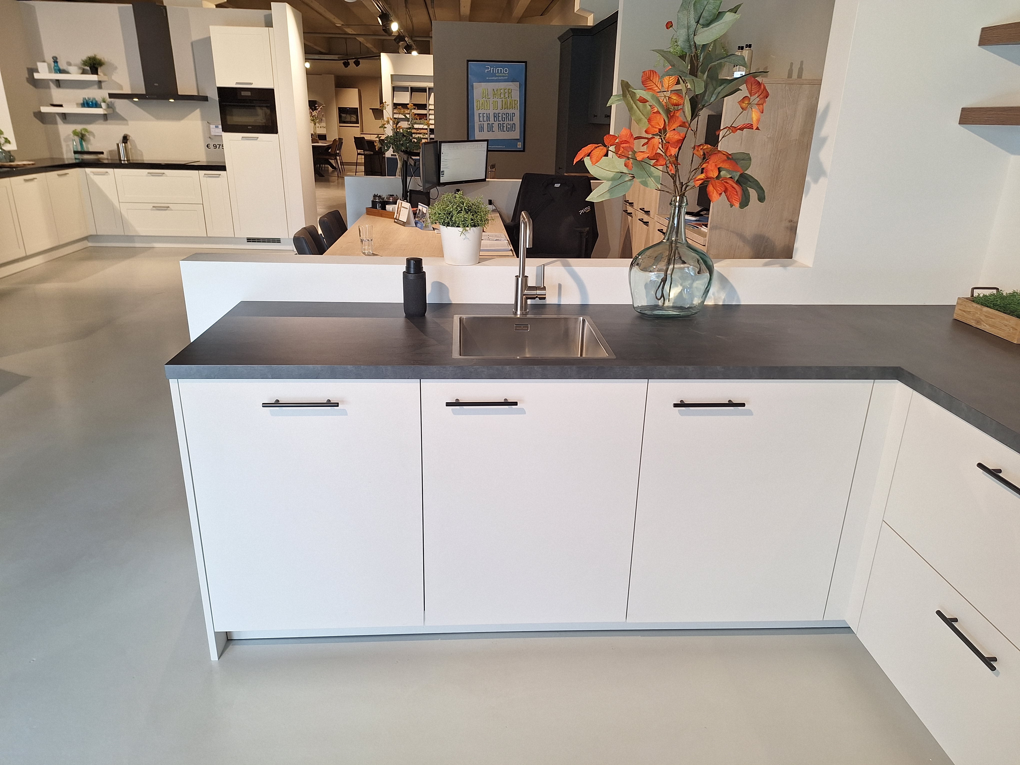 04541 - Moderne hoekkeuken