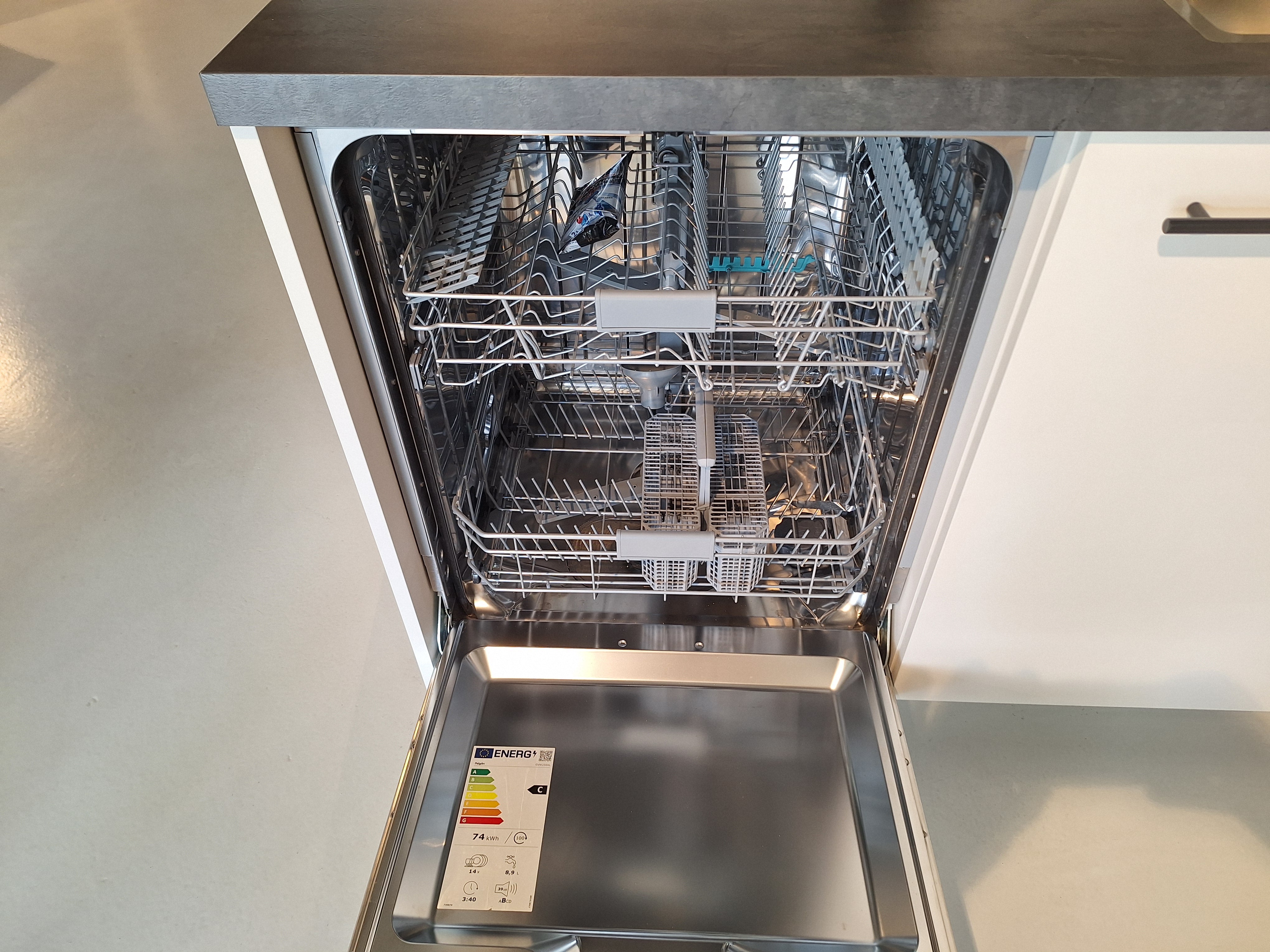 04541 - Moderne hoekkeuken