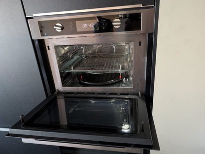 05069 - Moderne zwarte eilandkeuken