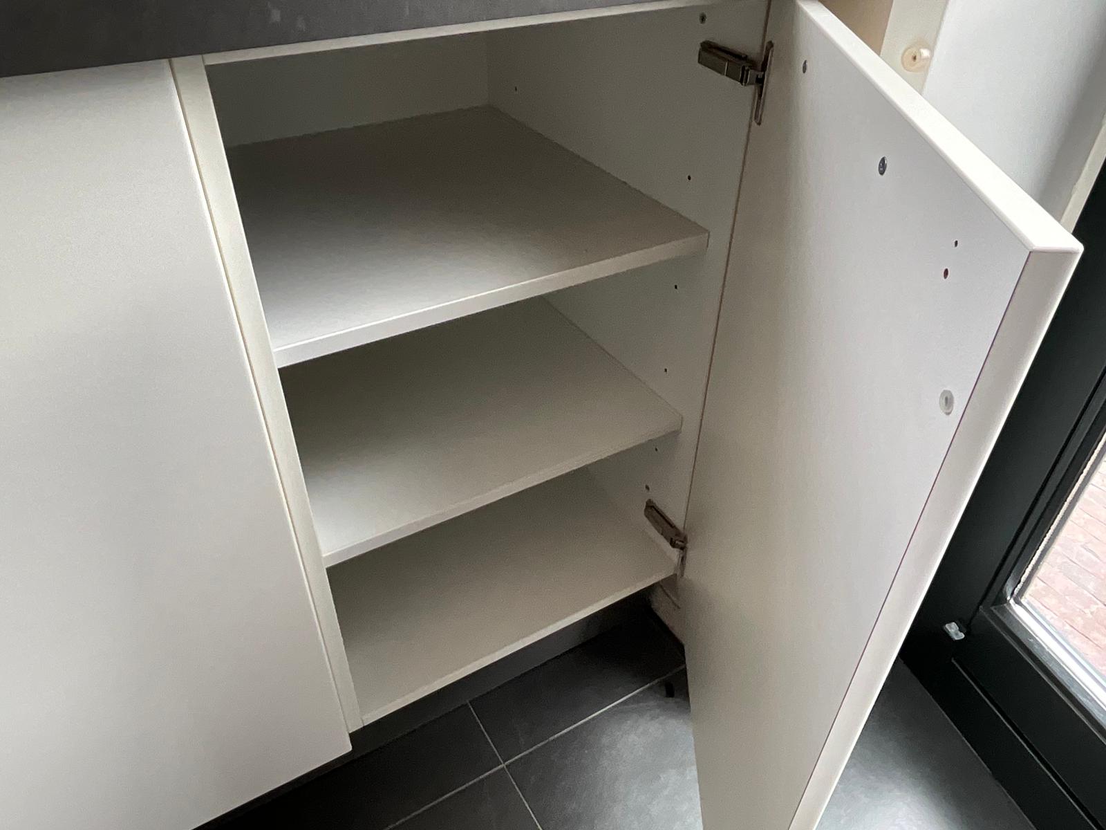 03369 - Eggersmann parallel keuken