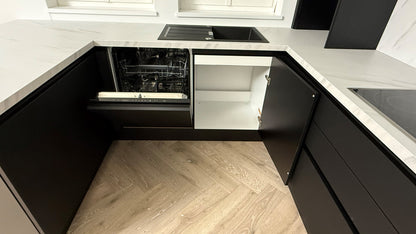 02622 - Schuller Fino Matt Onyx keuken