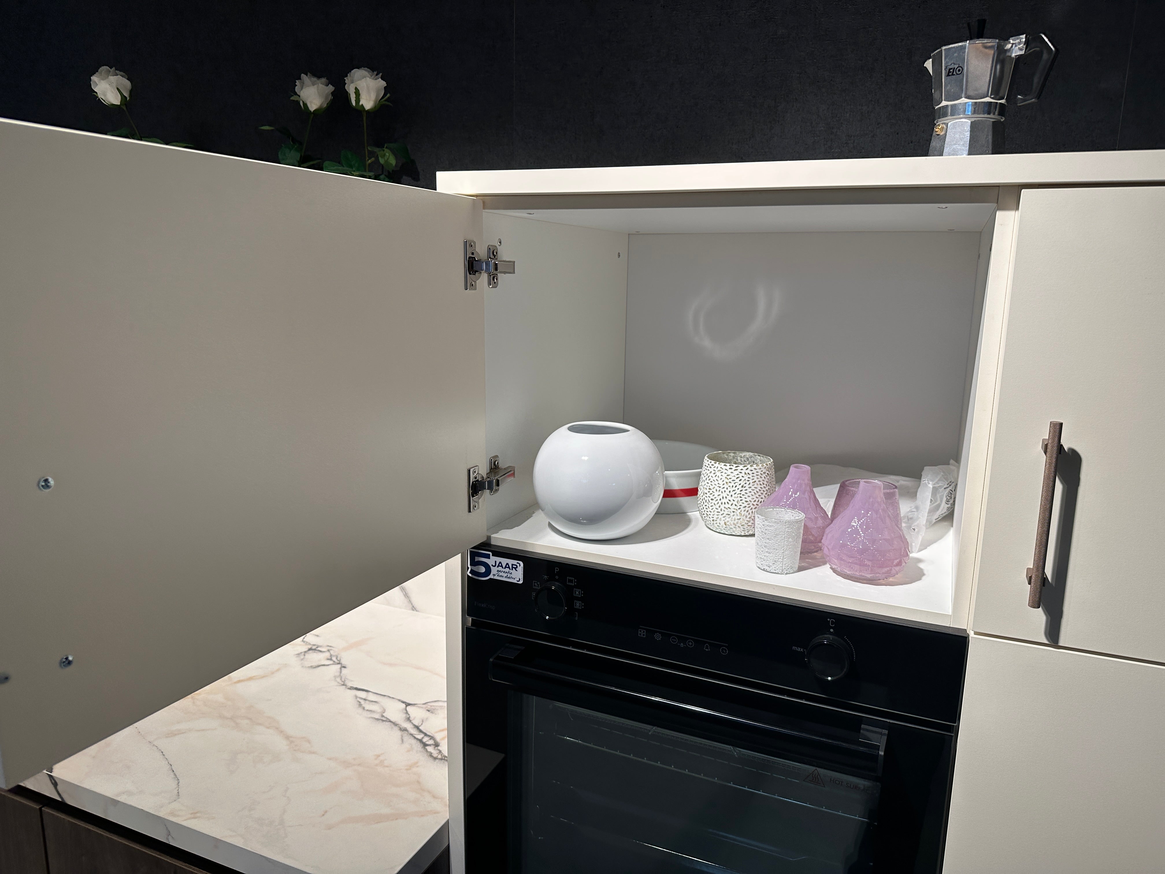 02120 - Moderne Impuls keuken