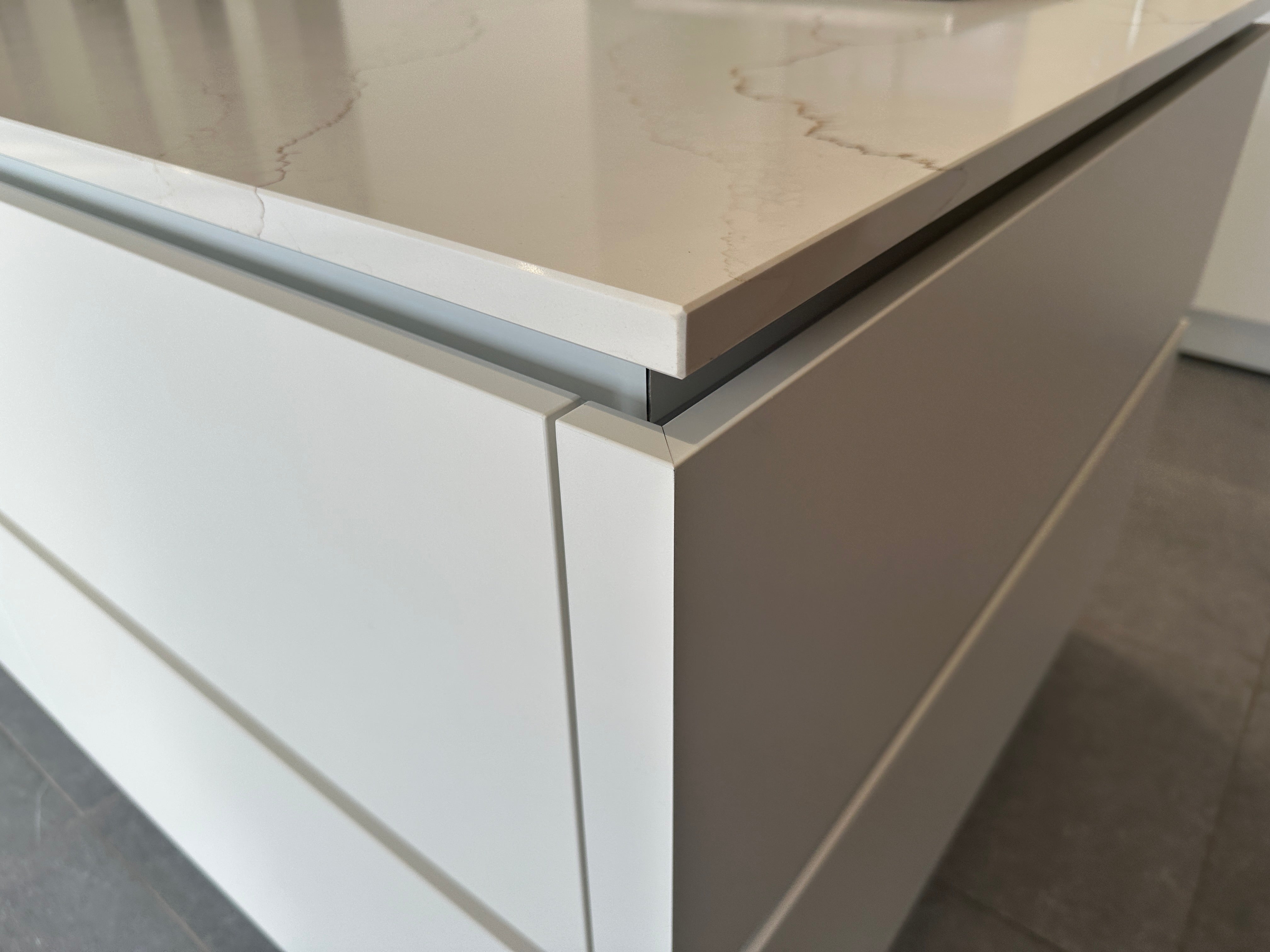 02254 - Moderne eilandkeuken