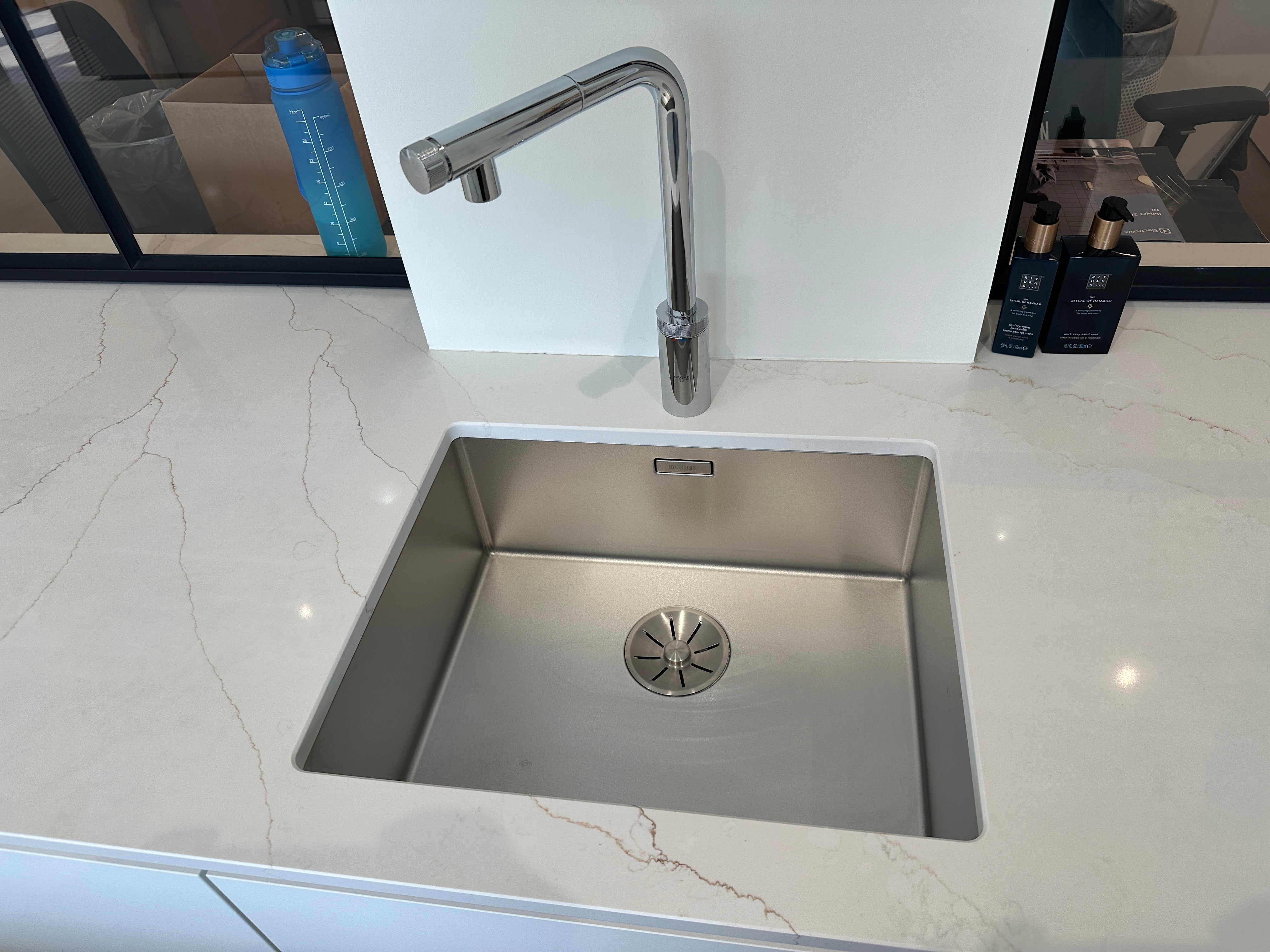 02254 - Moderne eilandkeuken