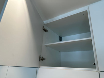 02256 - Moderne eilandkeuken met tv meubel