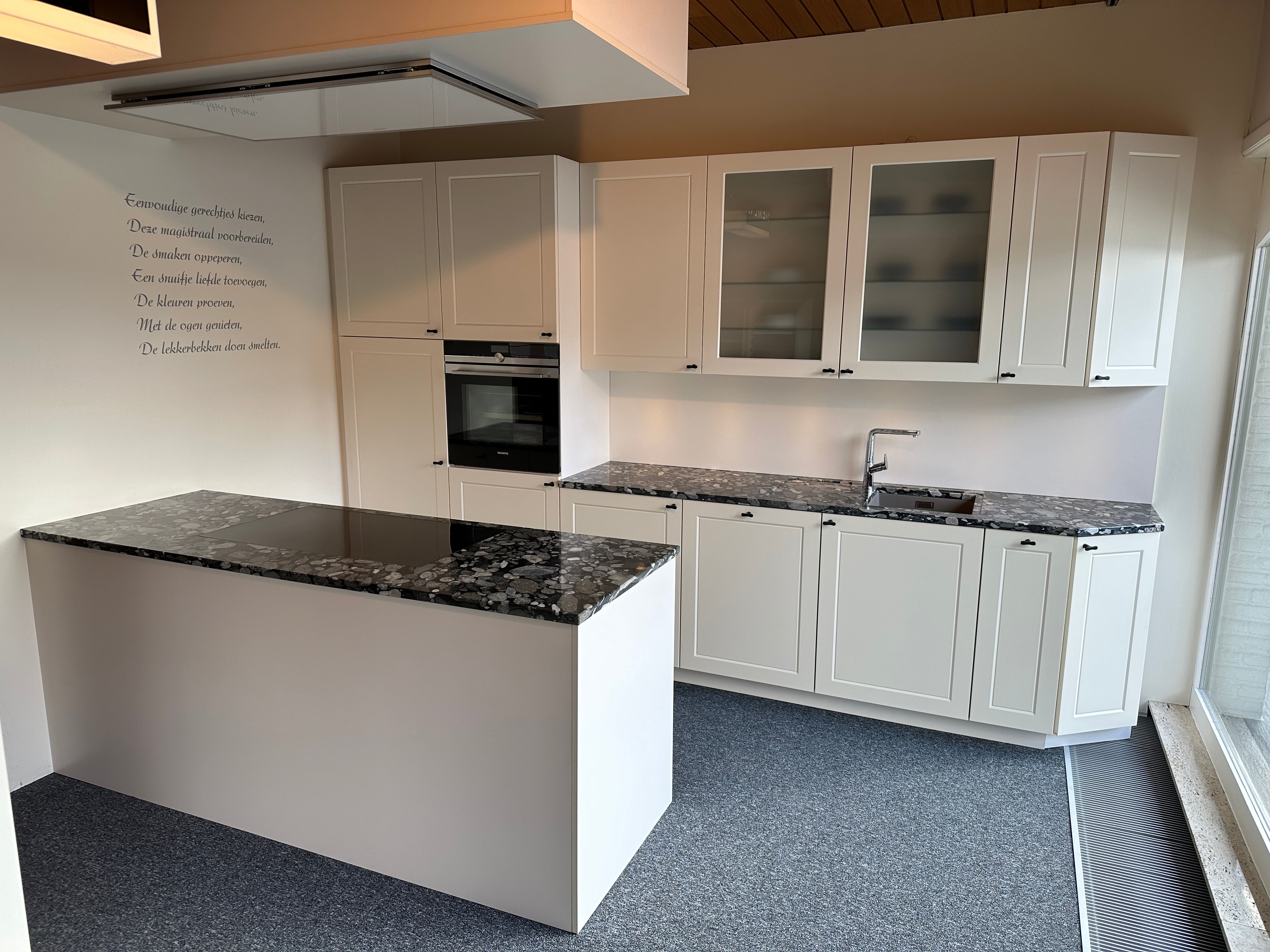 01698 - Landelijke schiereiland keuken