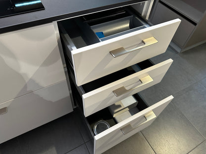 33997 - Witte eilandkeuken met dekton blad