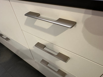 33997 - Witte eilandkeuken met dekton blad