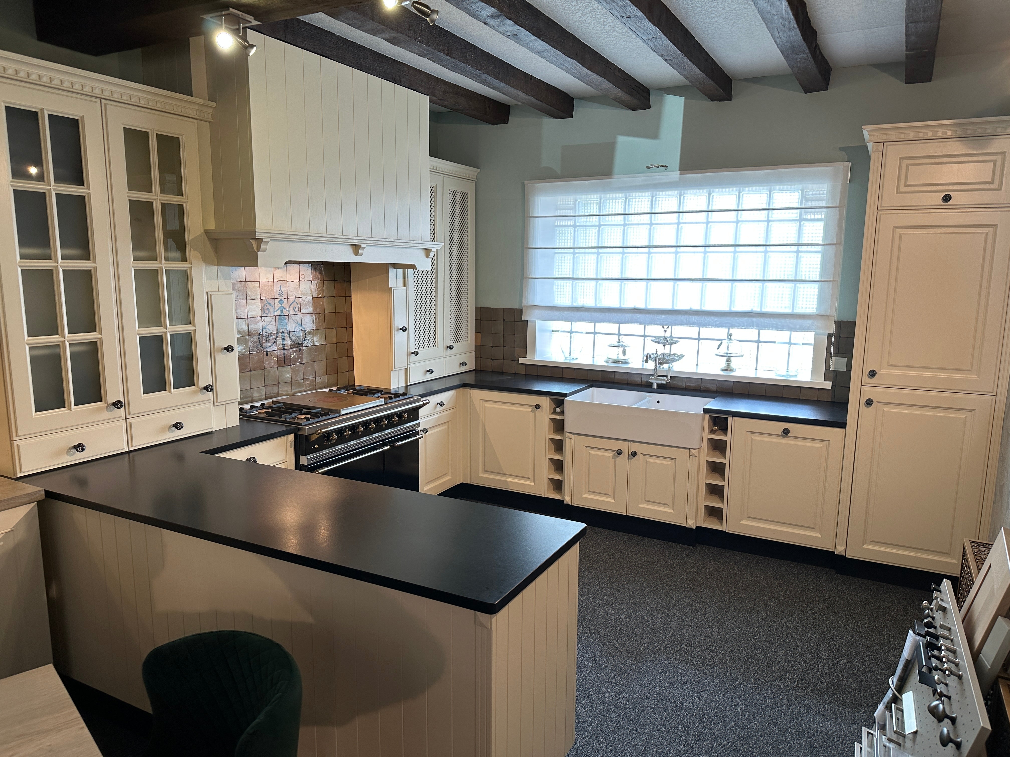 01710 - Landelijke schiereiland keuken