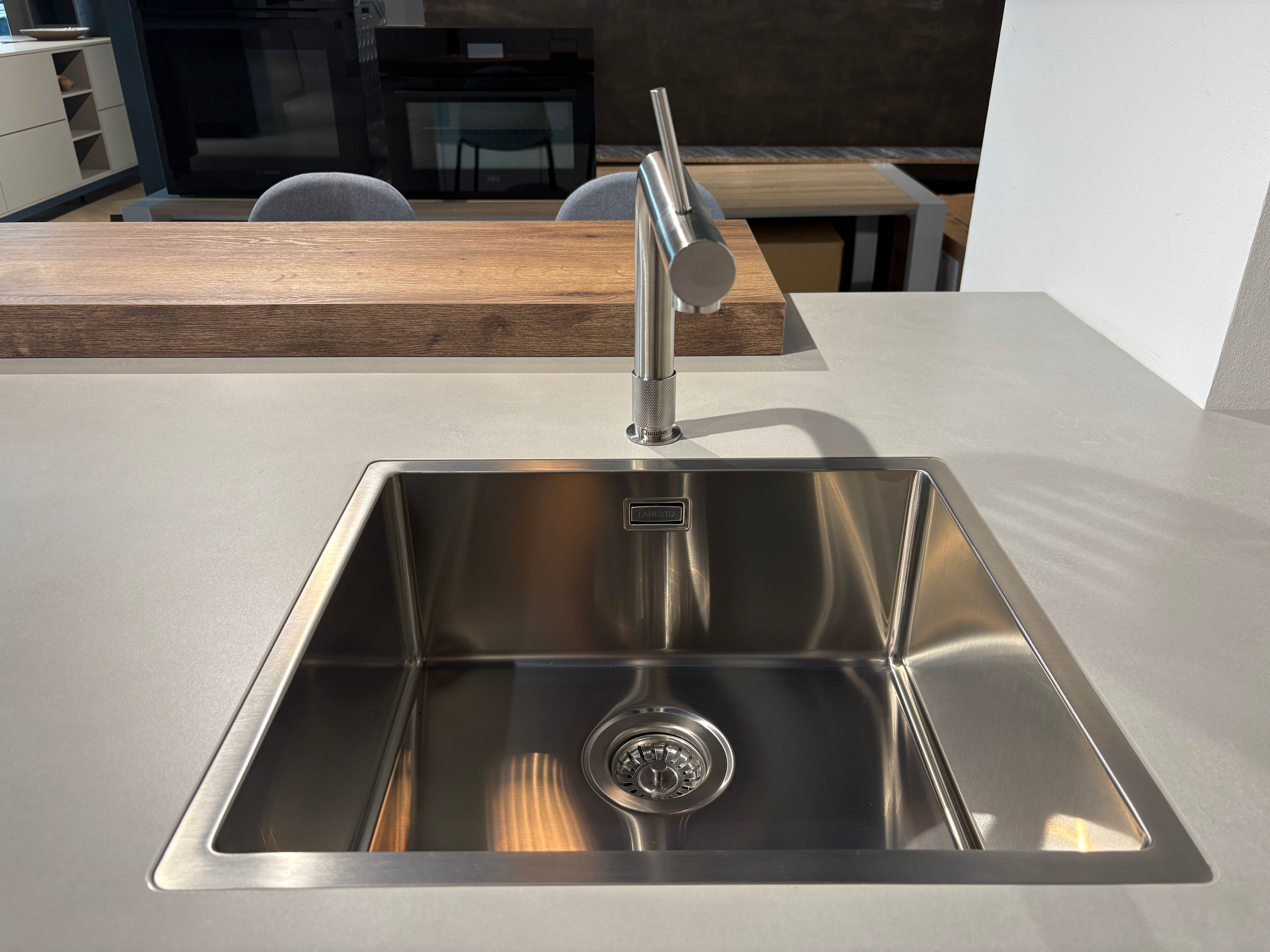 02174 - Schuller schiereiland keuken met bar