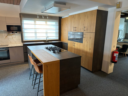 01704 - Beton- en houtlook eilandkeuken