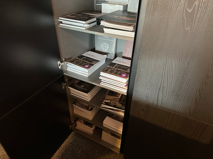 01712 - Moderne eilandkeuken met tafel