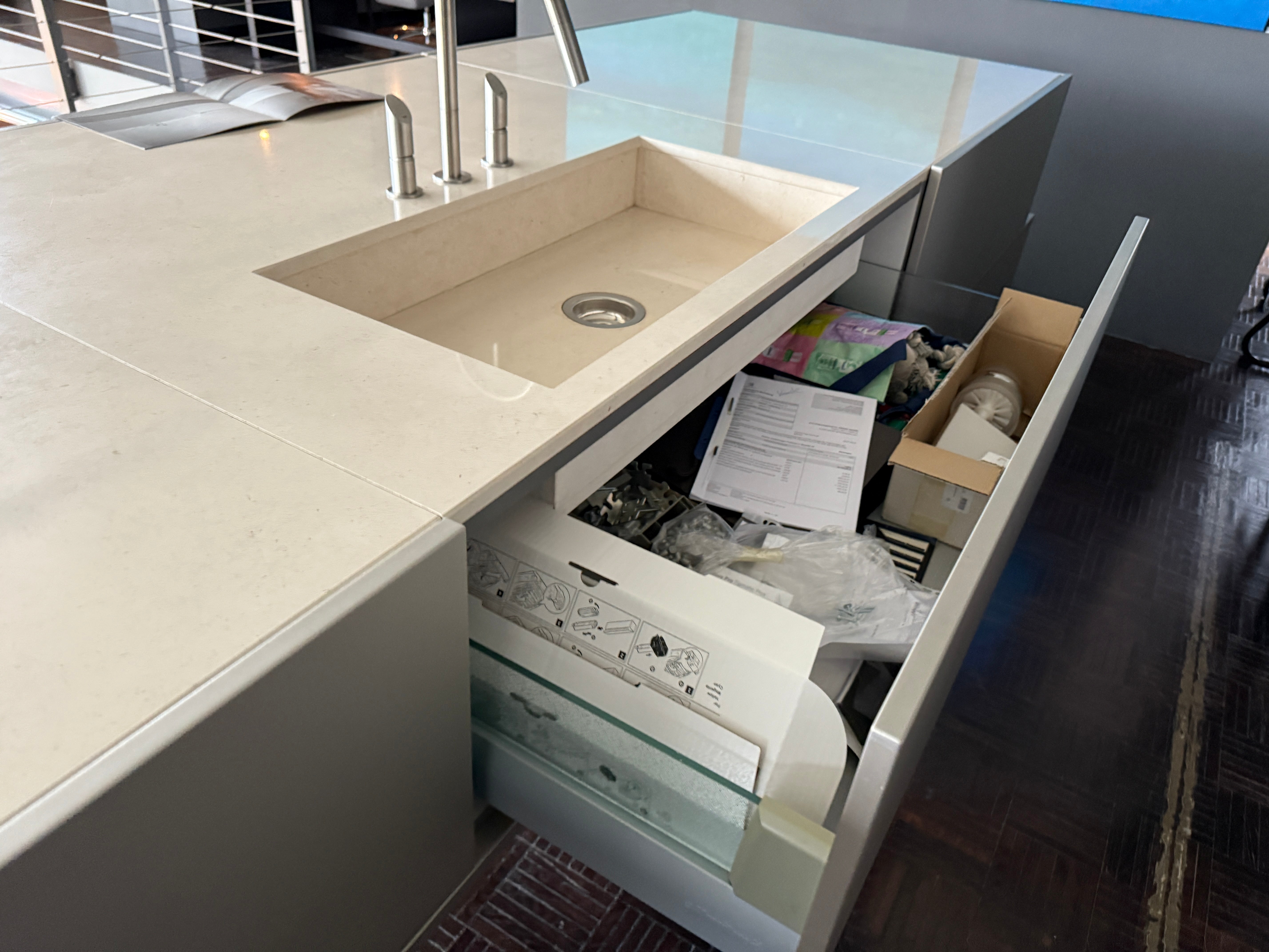 33970 - Beige and gray kitchen with unique island 