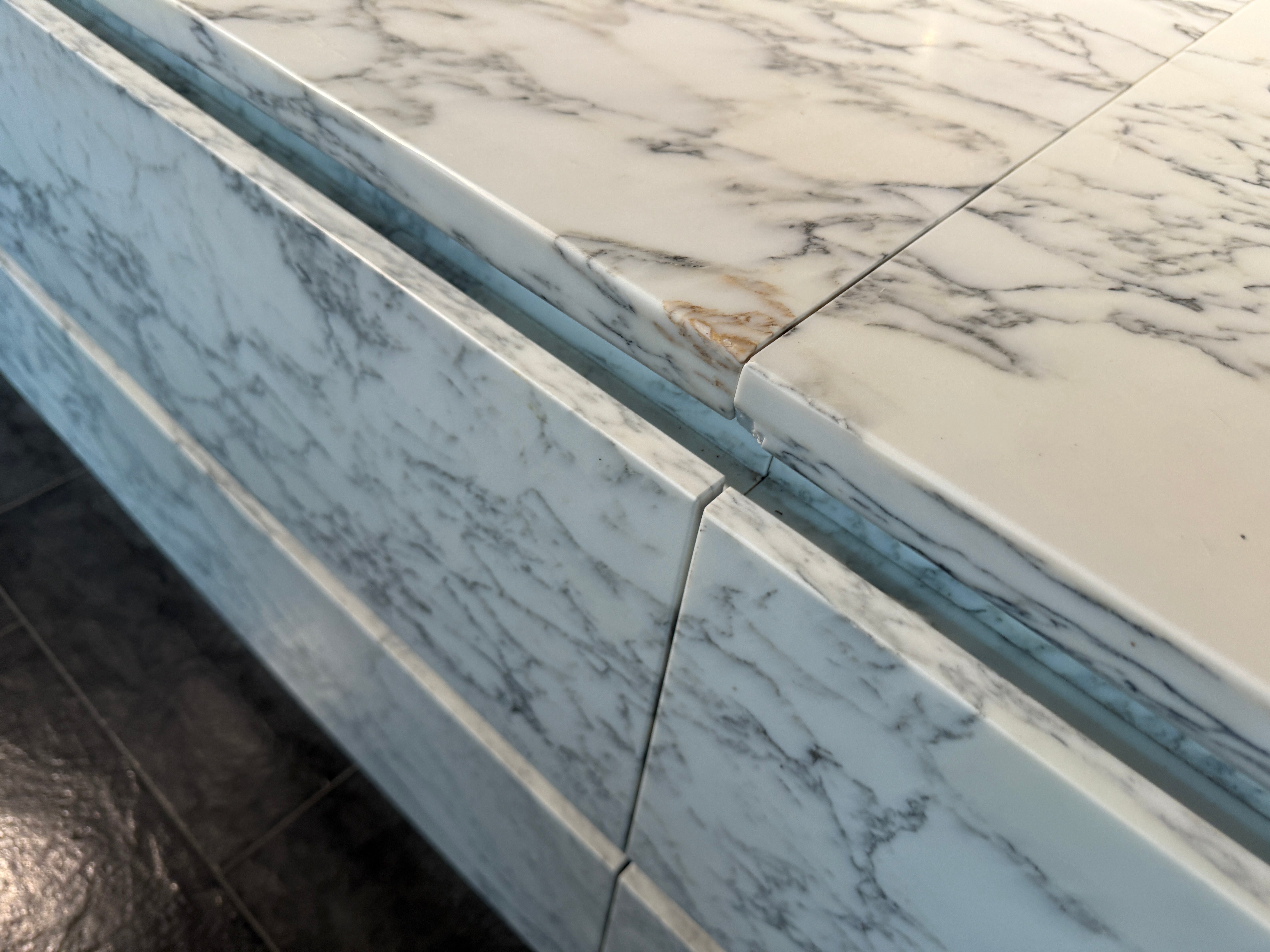 33975 - Arabescato marble island kitchen 