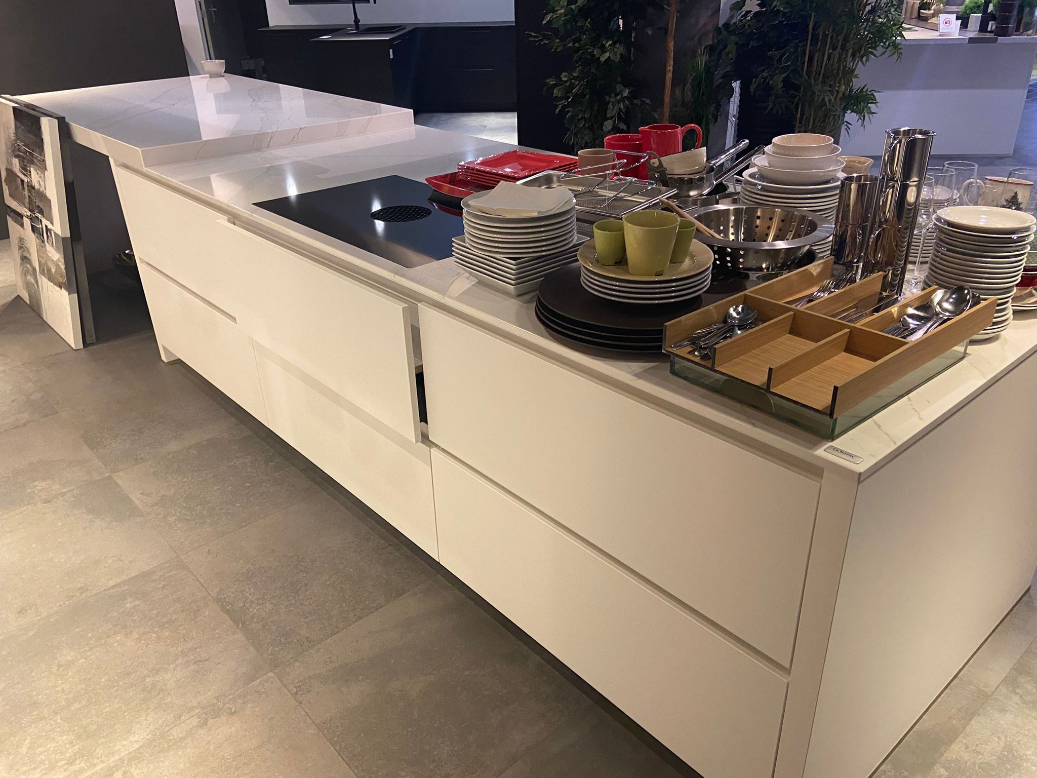 03345 - Moderne Häcker eilandkeuken