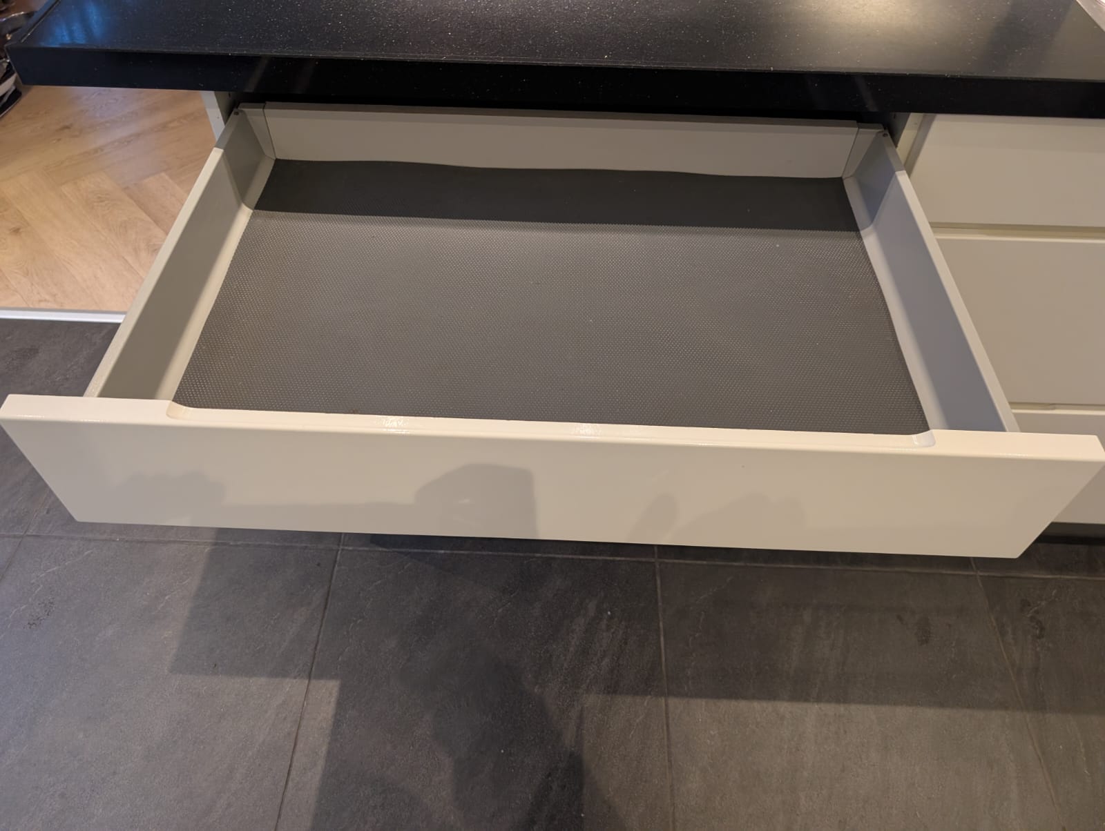 02520 - Witte schiereiland keuken