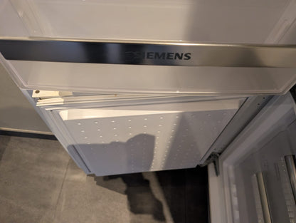 02520 - Witte schiereiland keuken