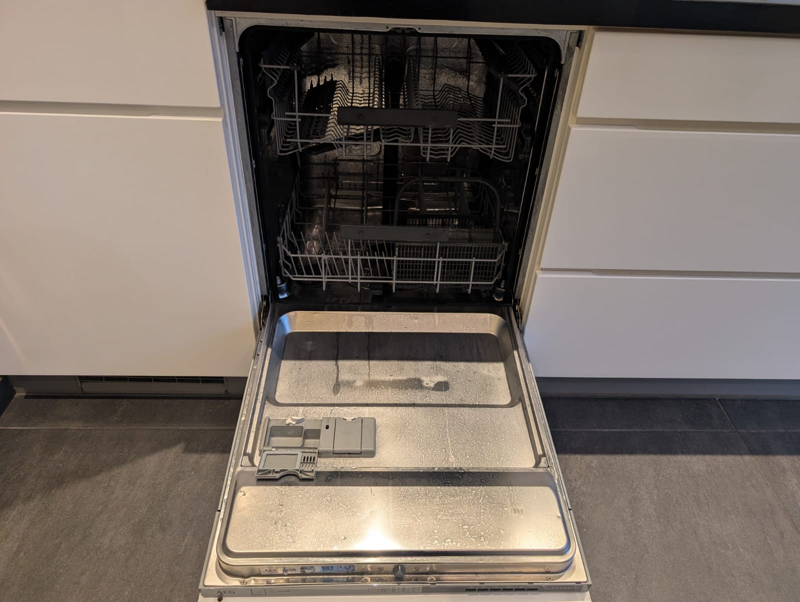 02520 - Witte schiereiland keuken