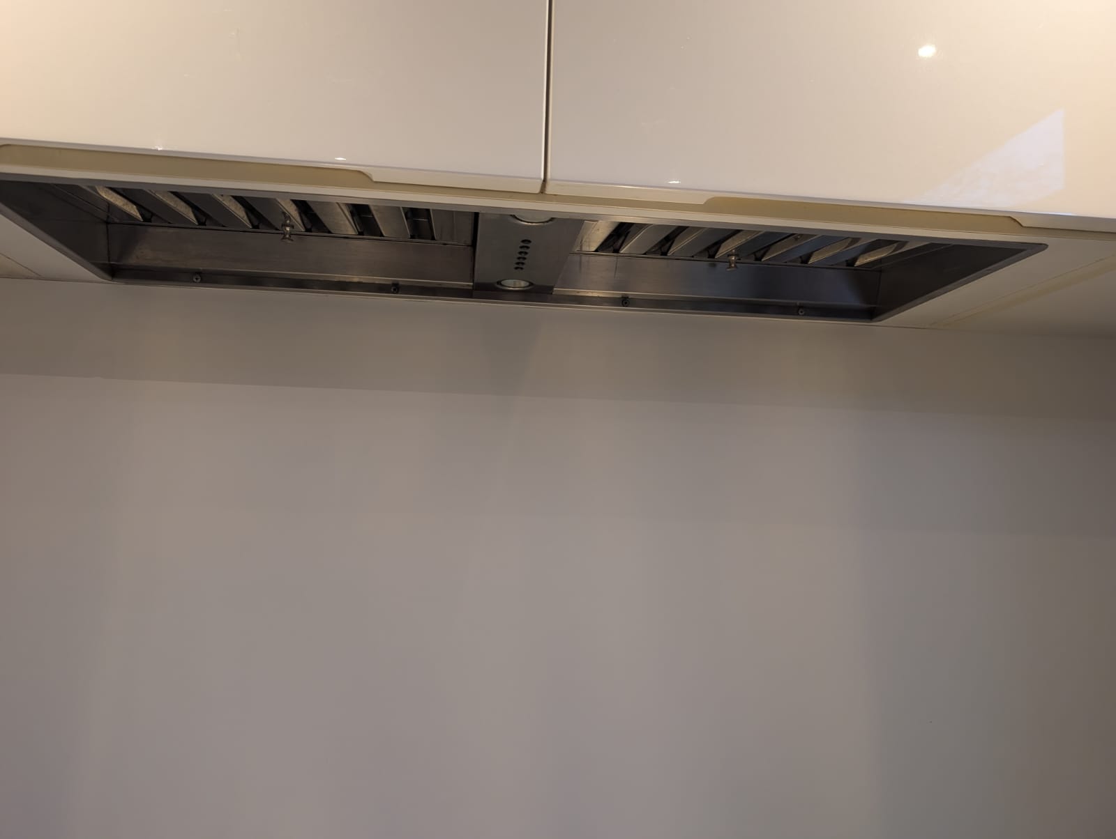 02520 - Witte schiereiland keuken