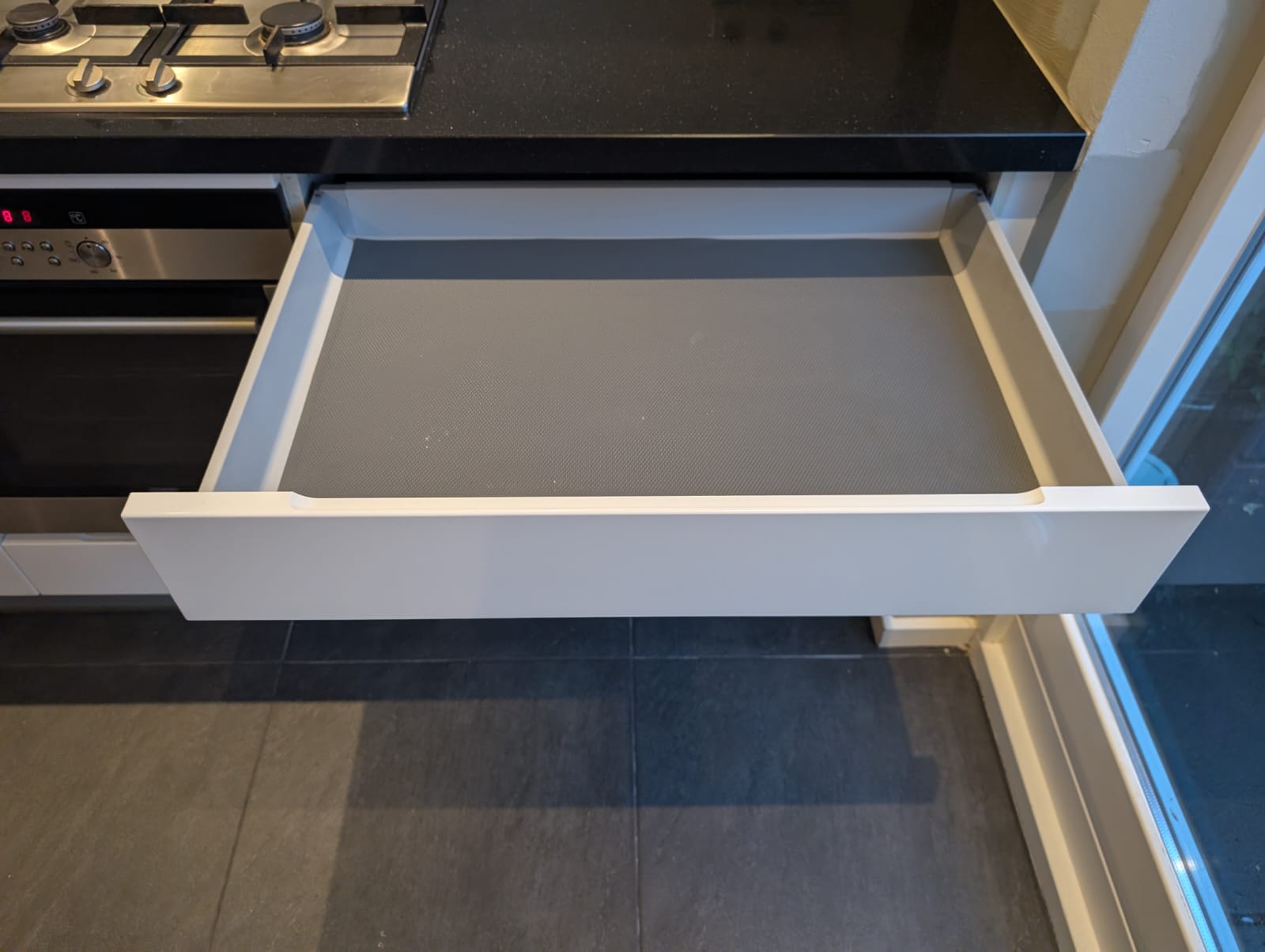 02520 - Witte schiereiland keuken