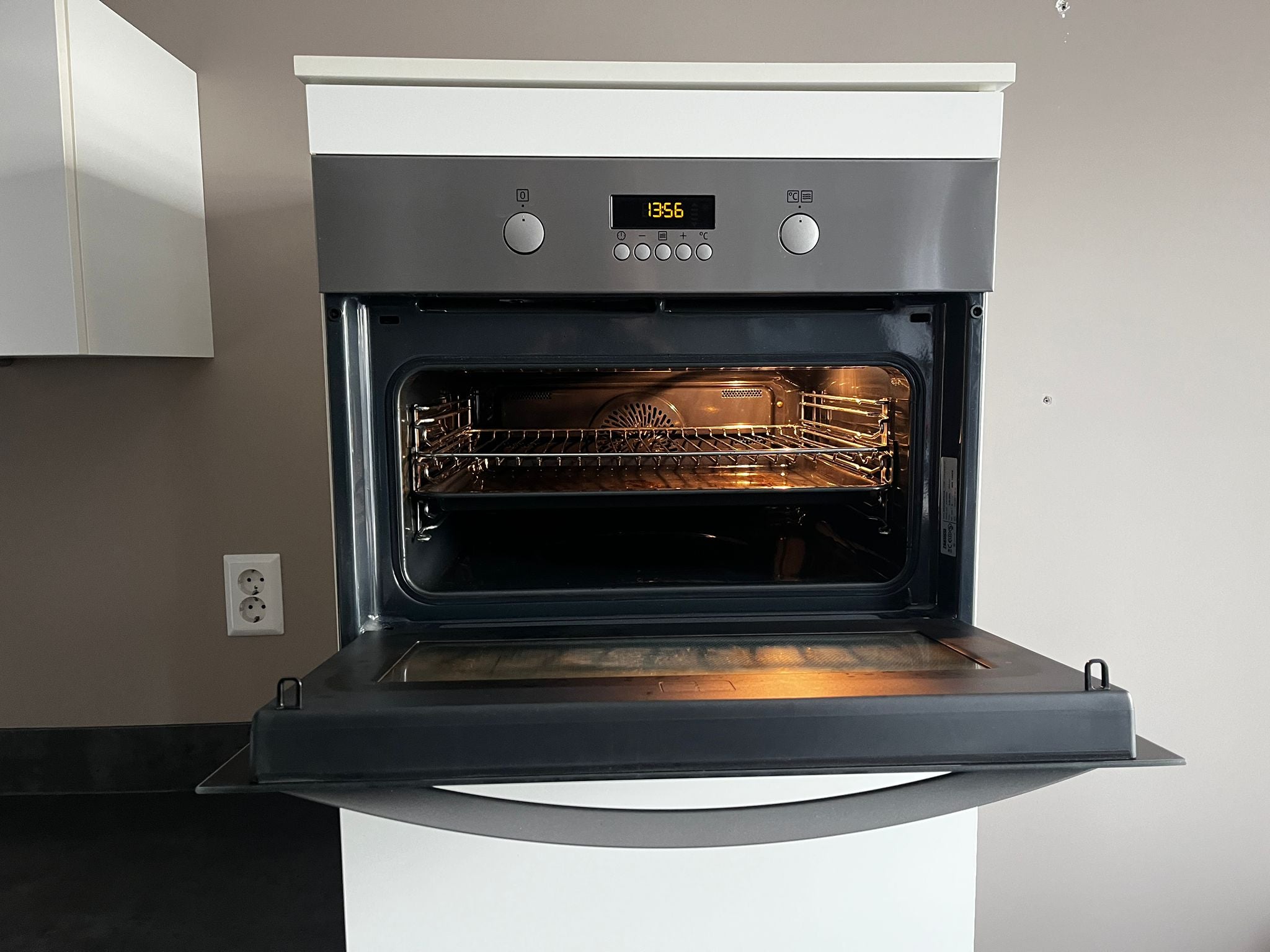 02562 - Moderne hoekkeuken