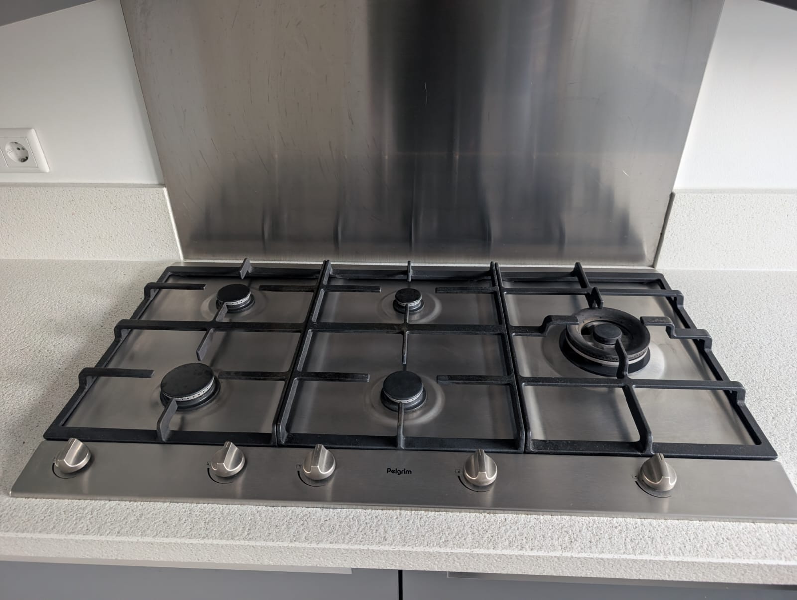 02636 - Grijze hoekkeuken