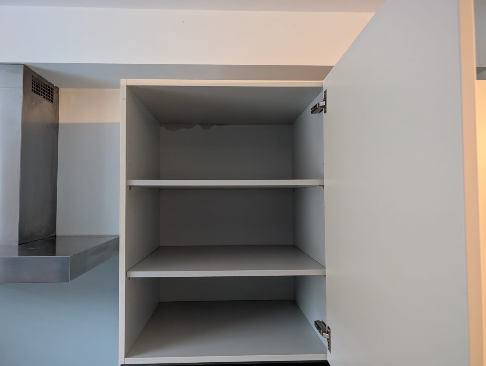 02422 - Witte hoekkeuken