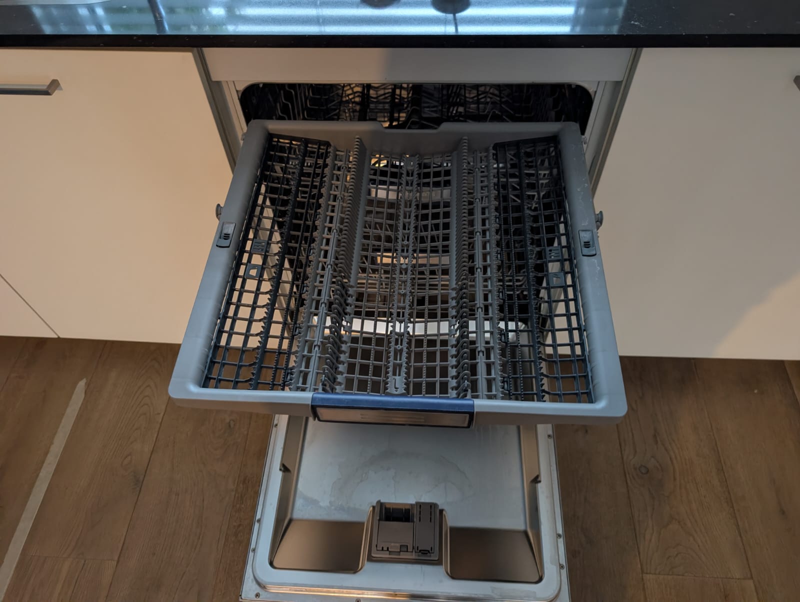 02422 - Witte hoekkeuken