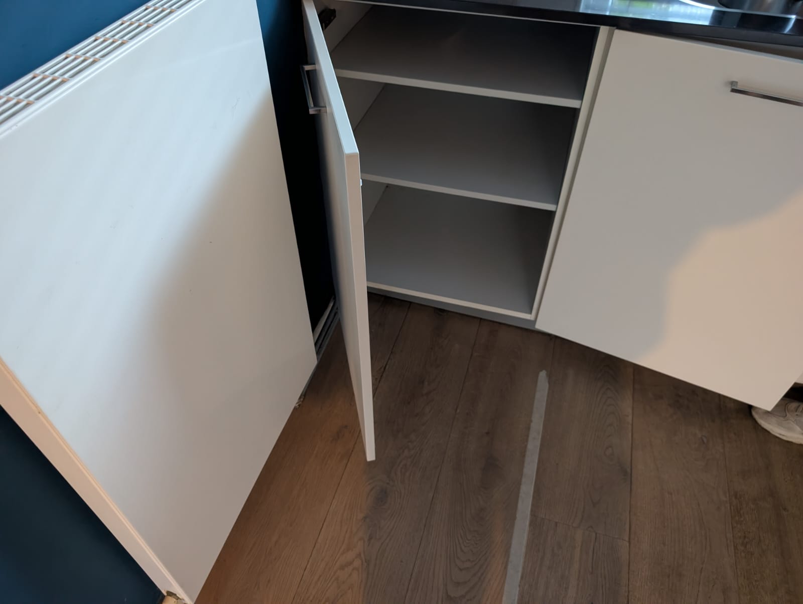 02422 - Witte hoekkeuken